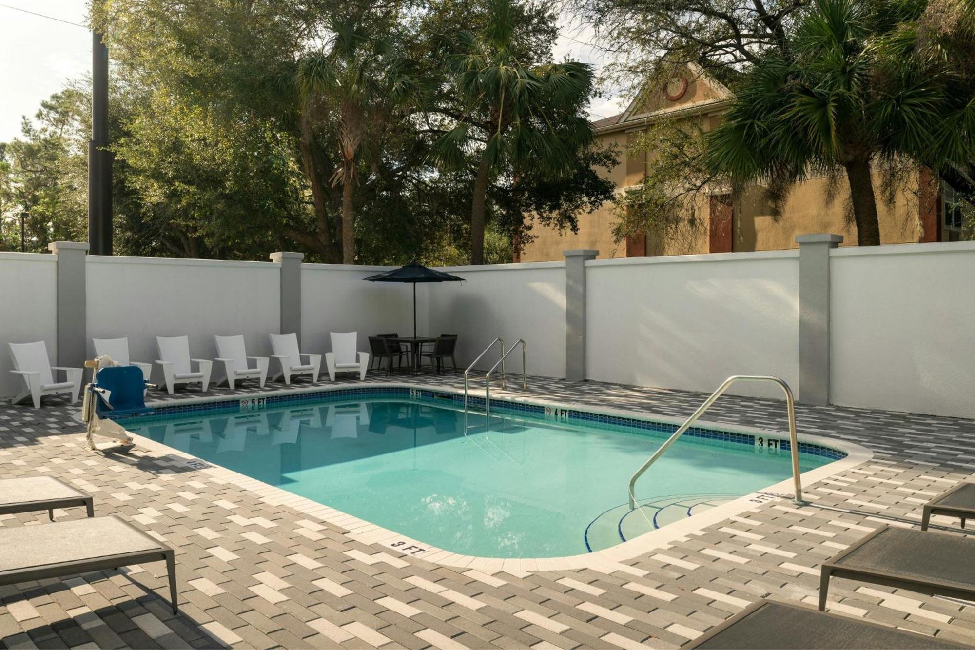 Courtyard By Marriott Gainesville Fl Buitenkant foto